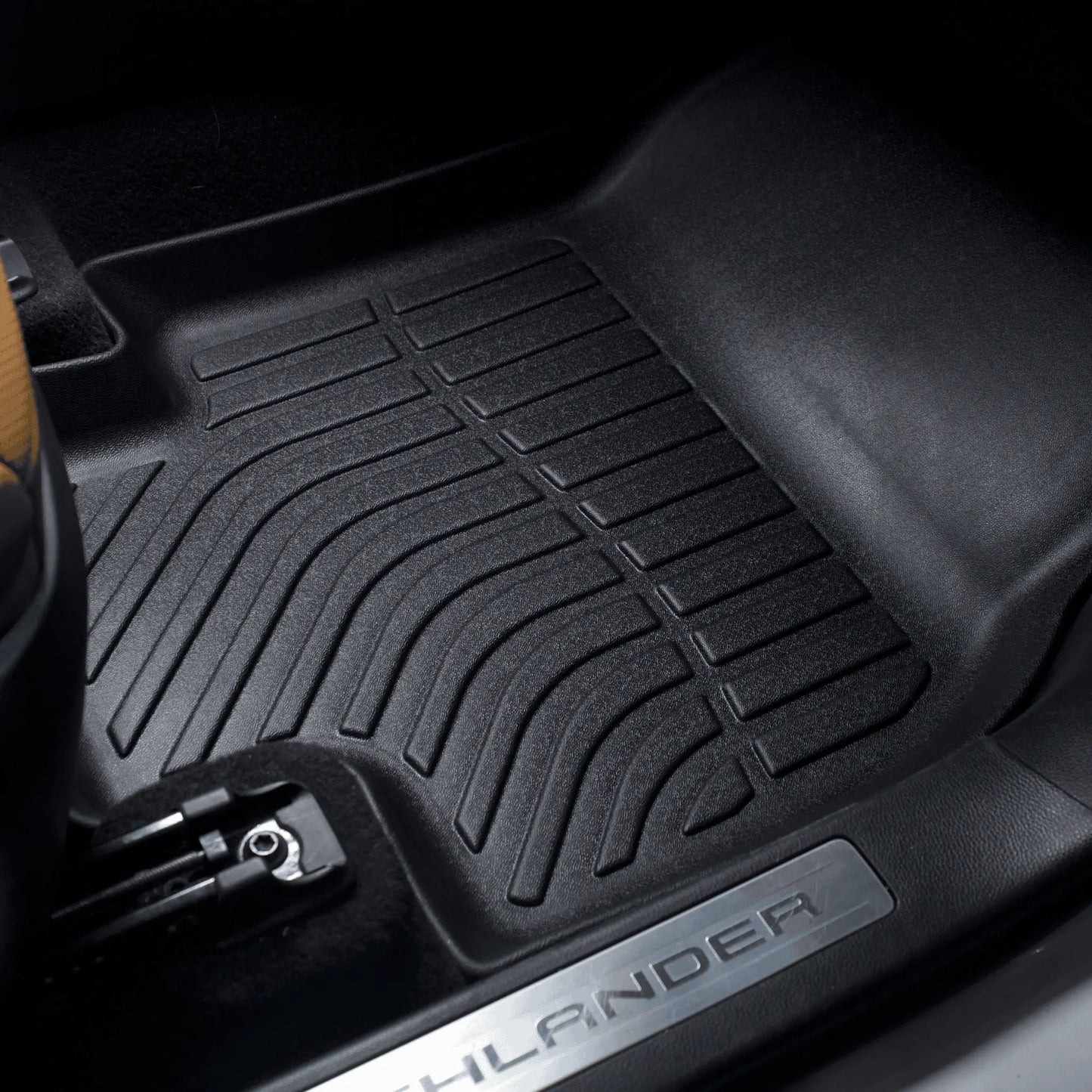 Toyota Highlander Floor Mat | Tonnoflip TonnoFlip