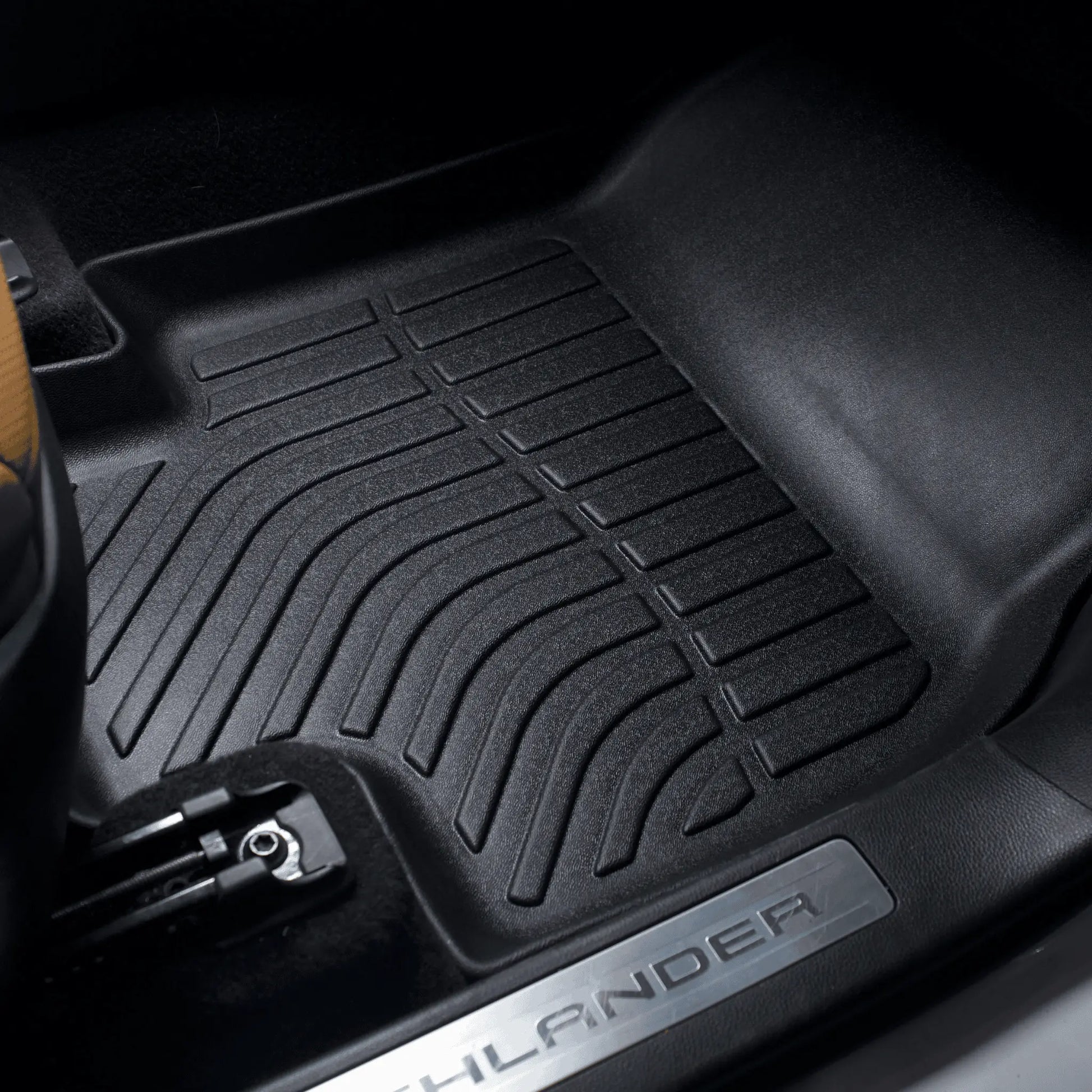 Toyota Highlander Floor Mat | Tonnoflip TonnoFlip
