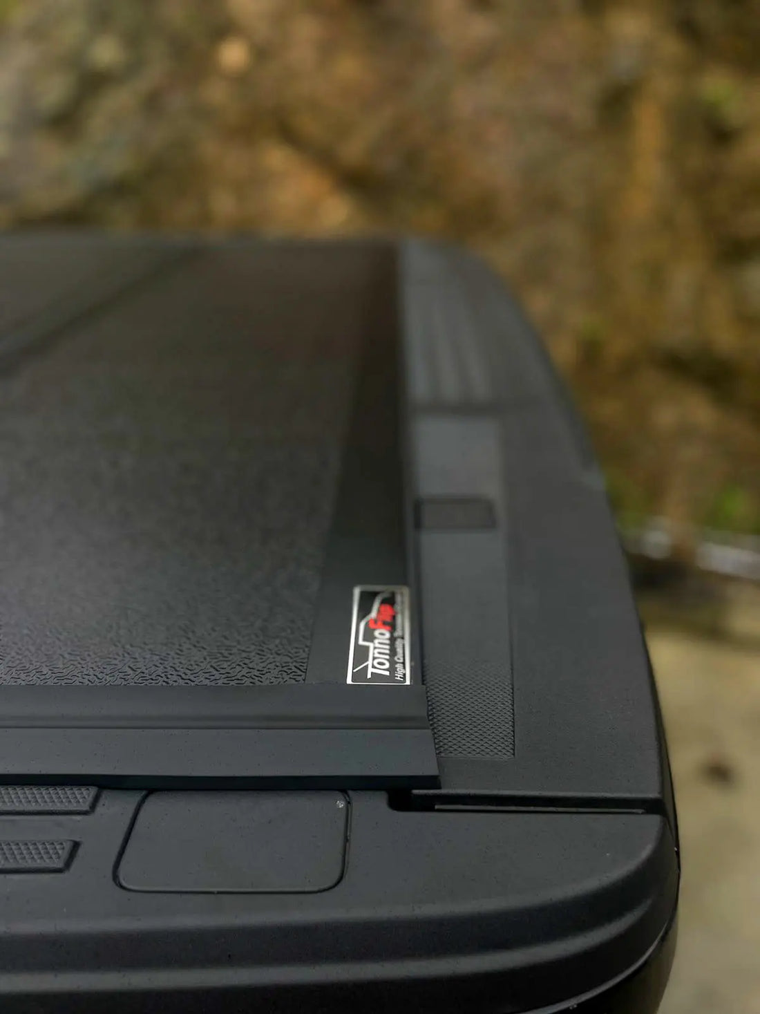 Tacoma Bed Cover the Ultimate Tonneau Cover For Maximum Protection - TonnoFlip