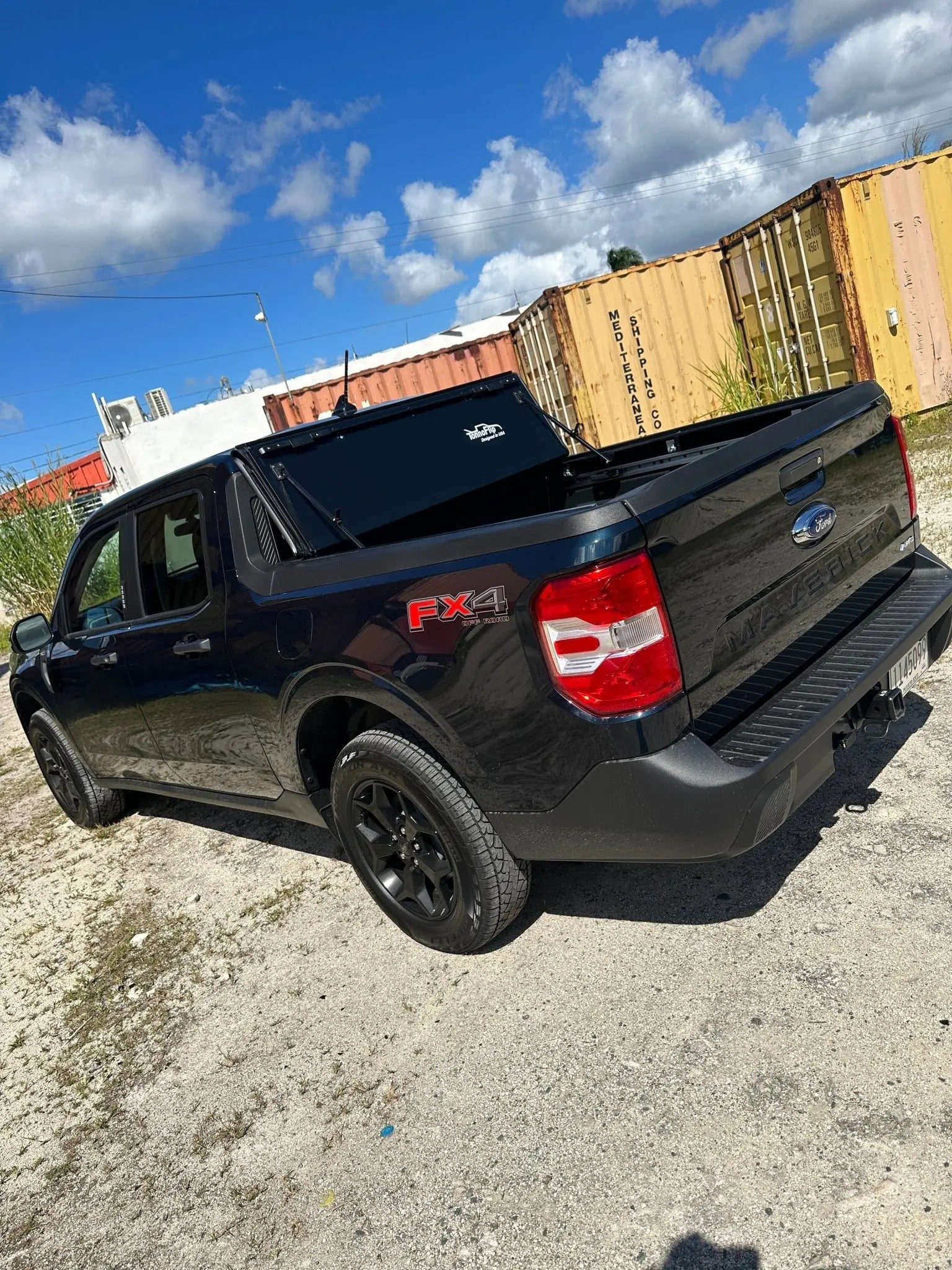 "Secure Your Truck Bed in Style: The Ultimate Guide to TonnoFlip Bed Covers for All Brands, Including Ford Maverick" - TonnoFlip