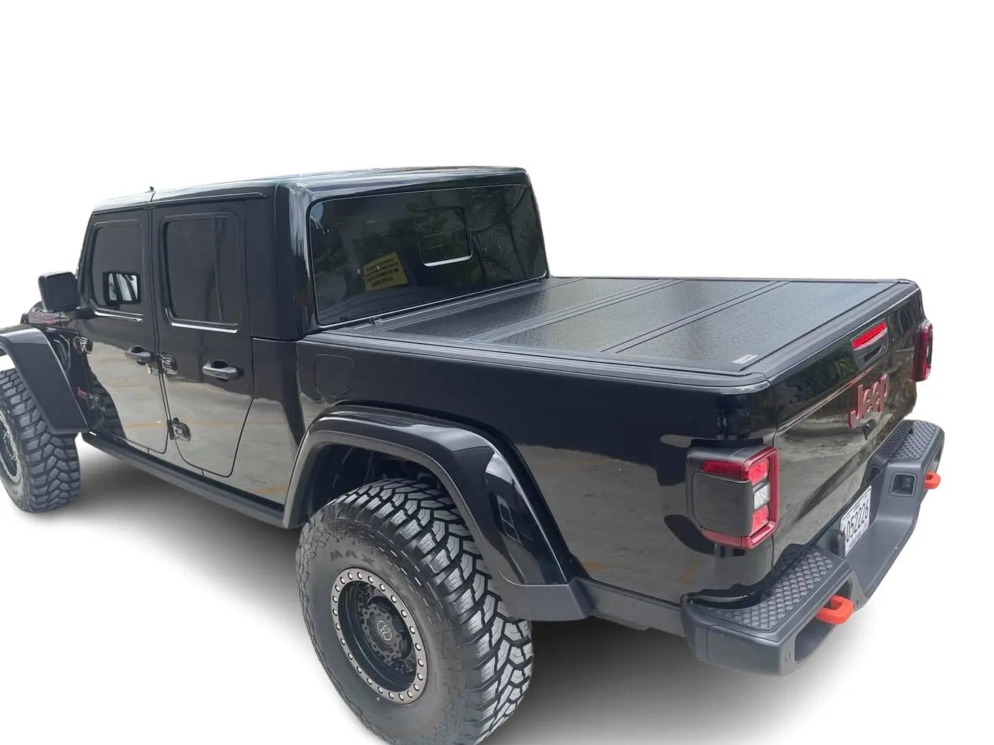 TonnoFlip compliments your Jeep Gladiator 