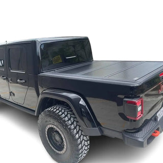 TonnoFlip compliments your Jeep Gladiator 