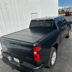 Pickup Truck’s Style with TonnoFlip Bed Cover 