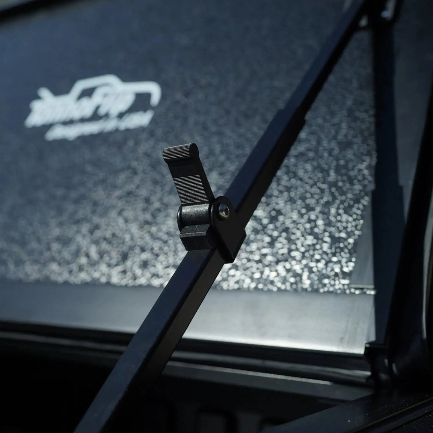 chevy Silverado tonneau/bed cover