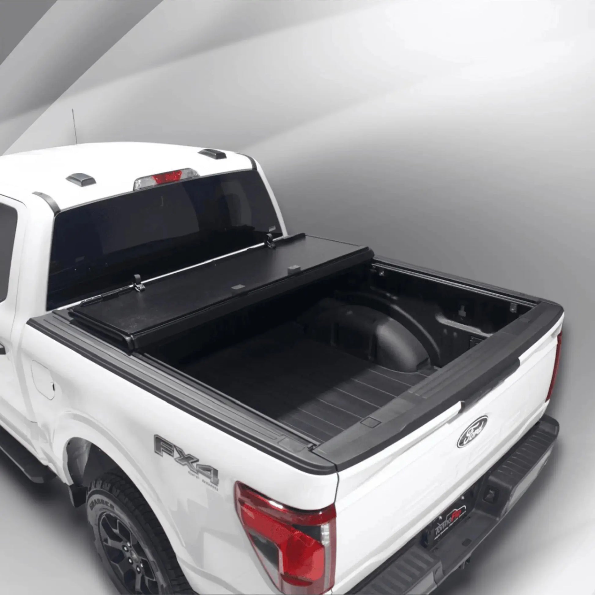 Ford F150 Bed Cover | TonnoFlip 